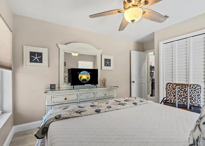 Bikini Beachhouse! Sleeps 16 Wheated Poolfirepit