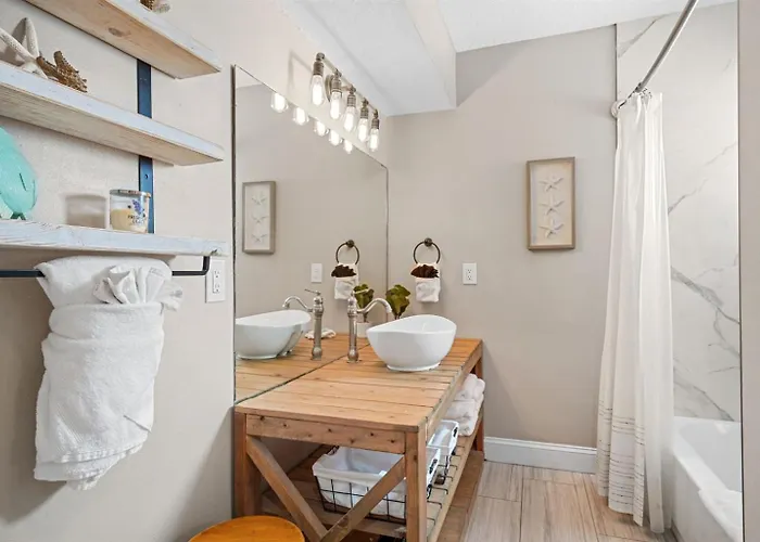 Ferienhaus Bikini Beachhouse! Sleeps 16 Wheated Poolfirepit *